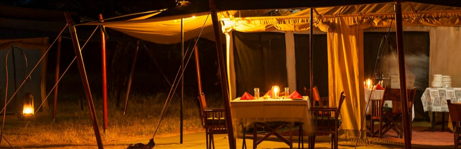 Mara under Canvas