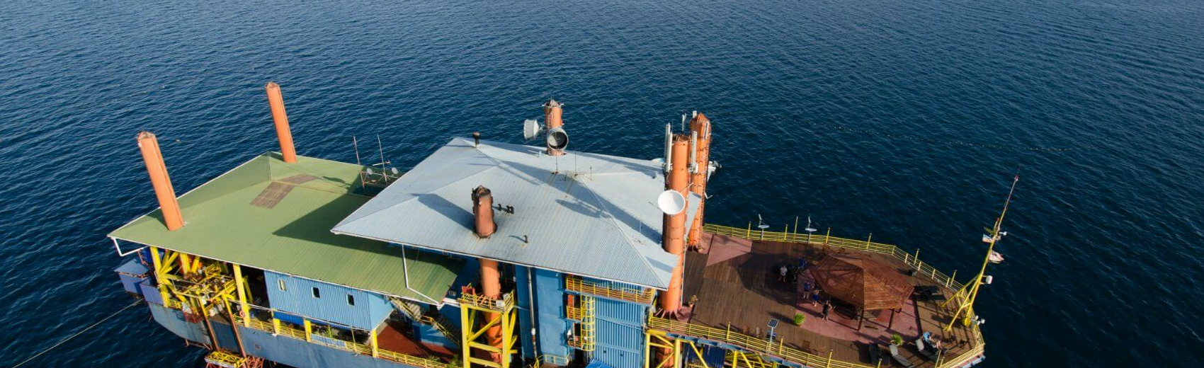 Seaventures Dive Rig Resort