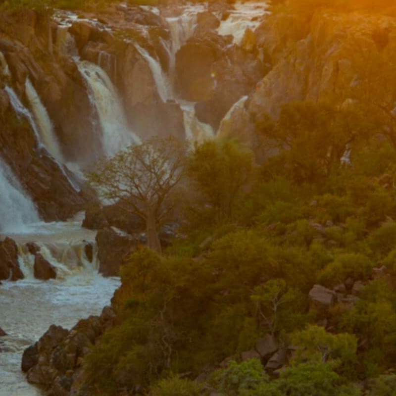 Namibia Grand Safari: Überland- und Fly-in-Safari