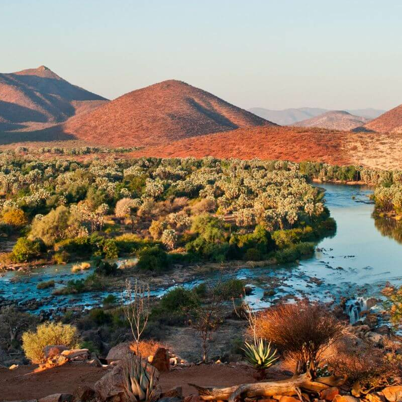 Namibia Grand Safari: Überland- und Fly-in-Safari