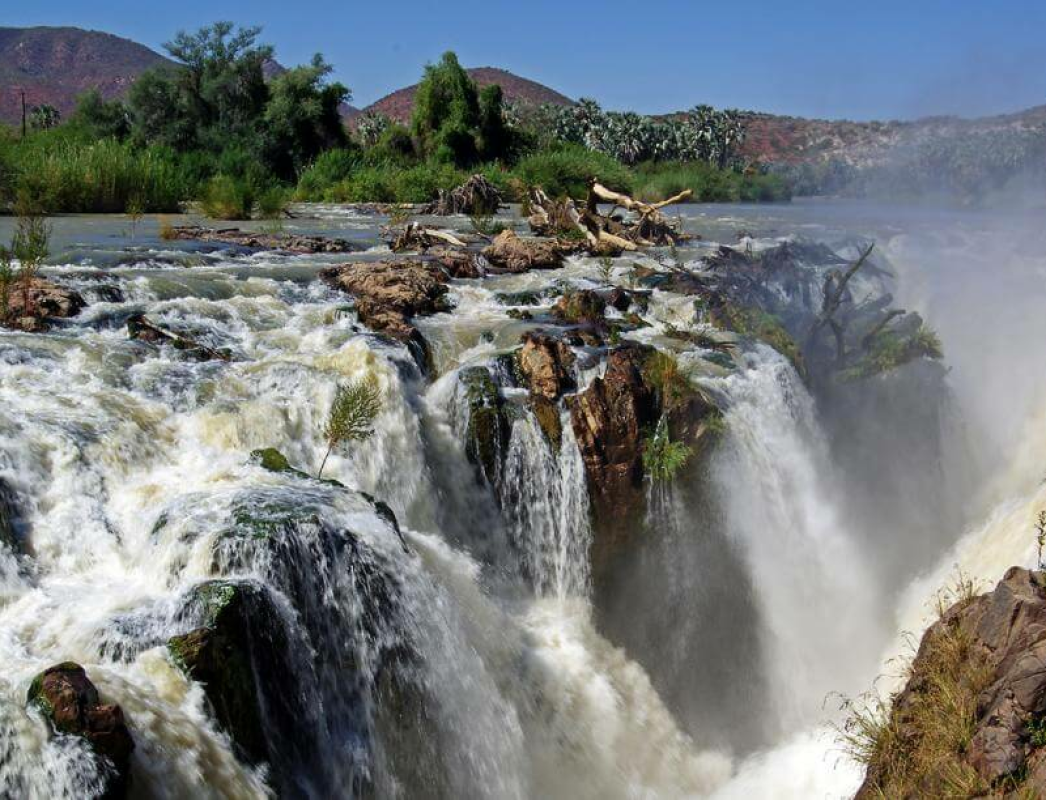 Namibia Grand Safari: Überland- und Fly-in-Safari
