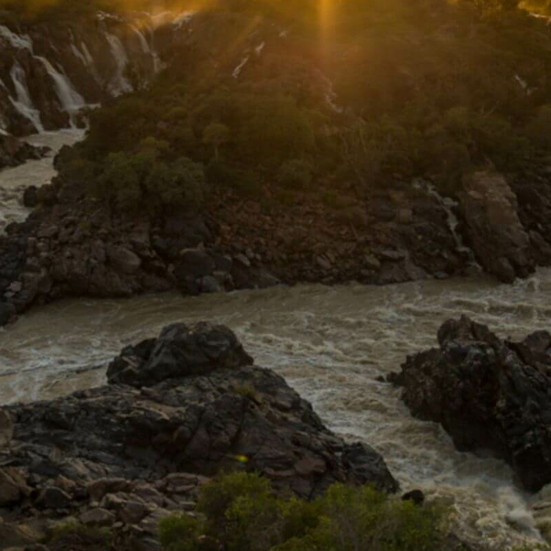 Namibia Grand Safari: Überland- und Fly-in-Safari