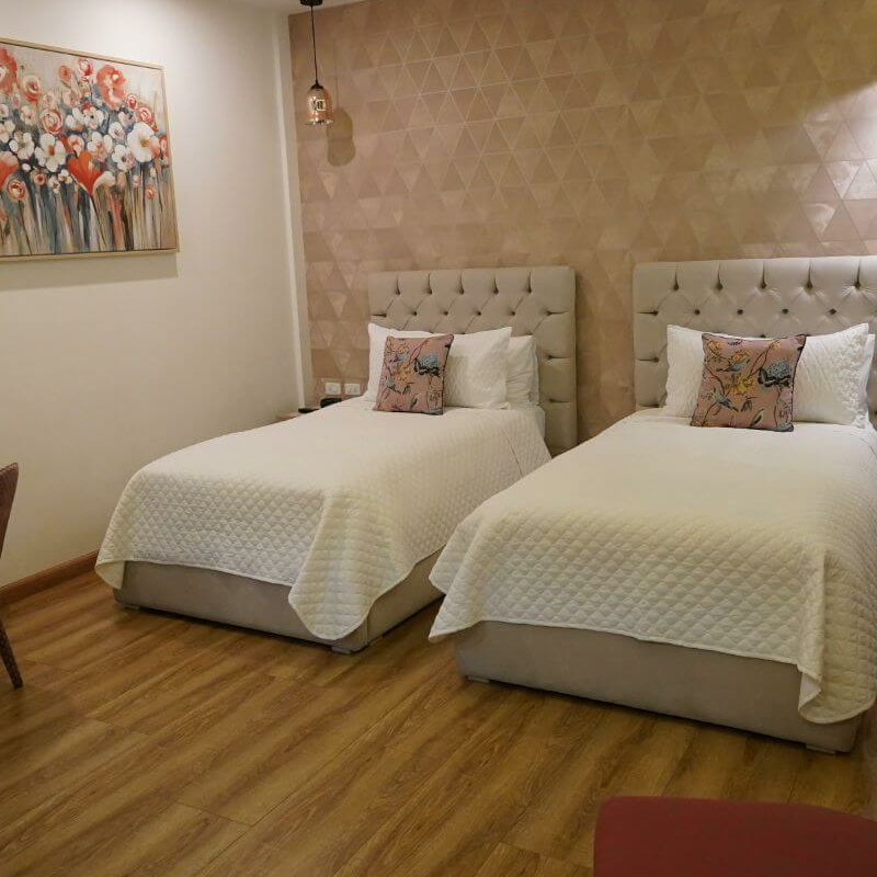 Adamas House Hotel