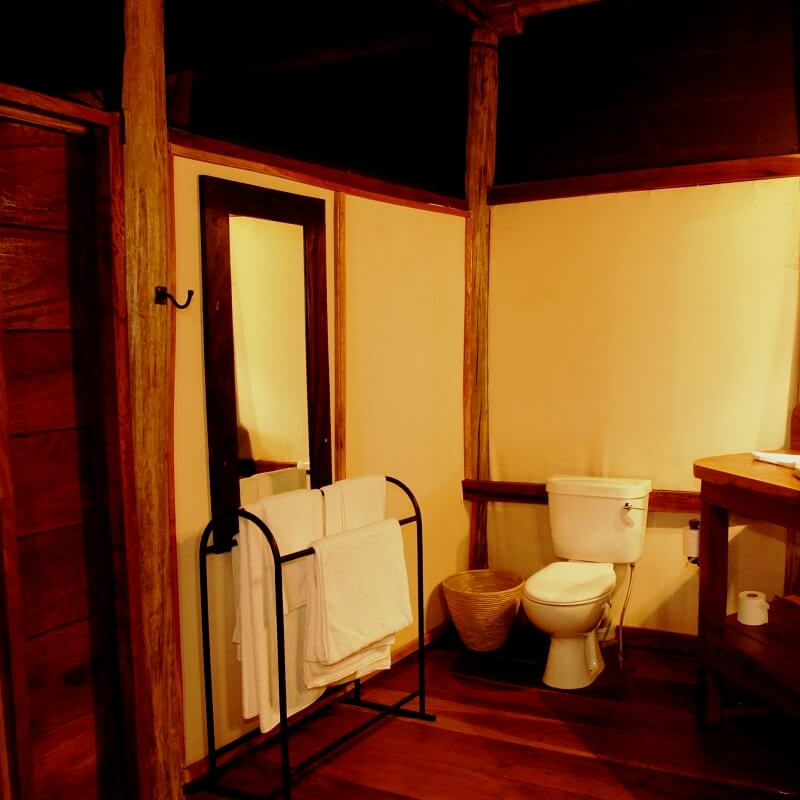 Apoka Safari Lodge