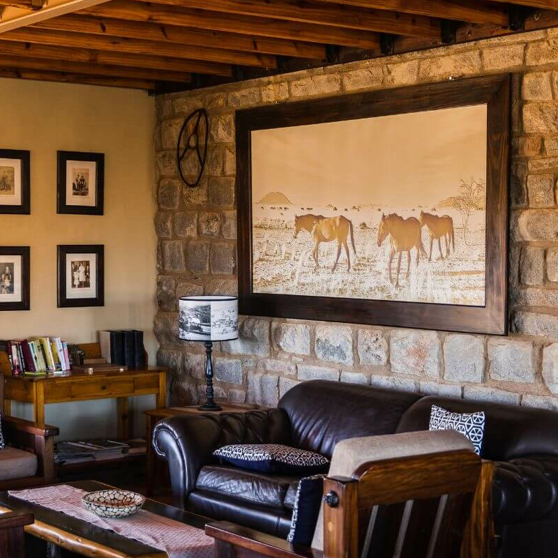 Desert Horse Inn