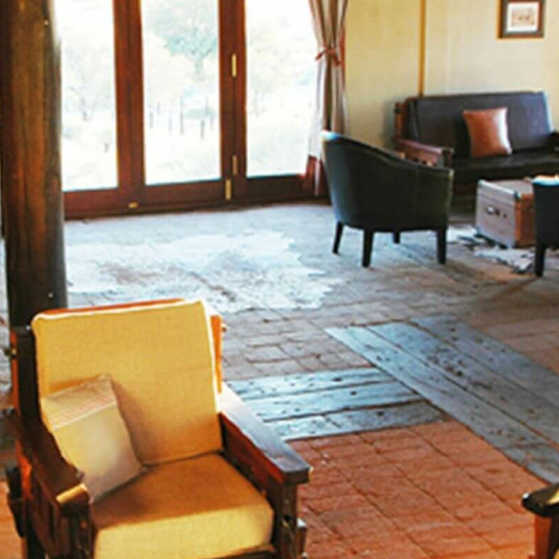 Desert Horse Inn