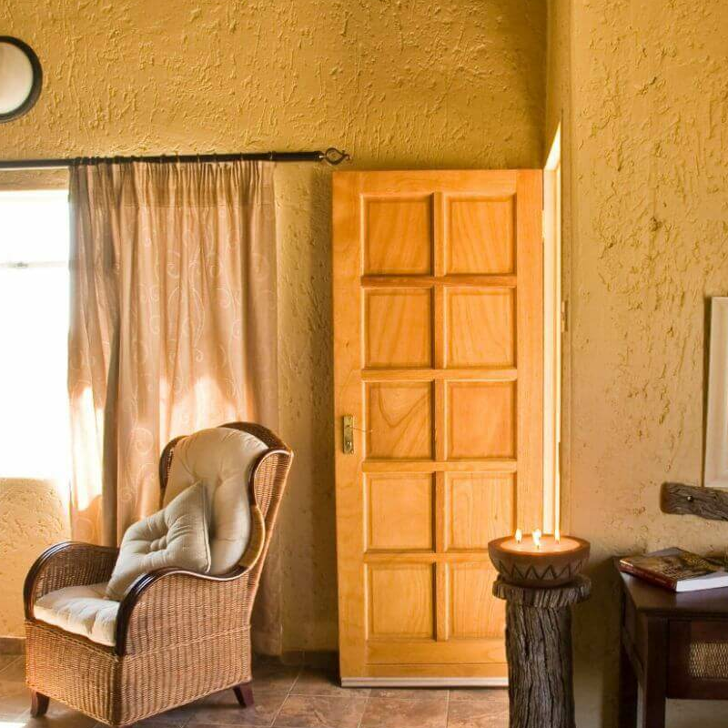 Grasslands Bushman Lodge