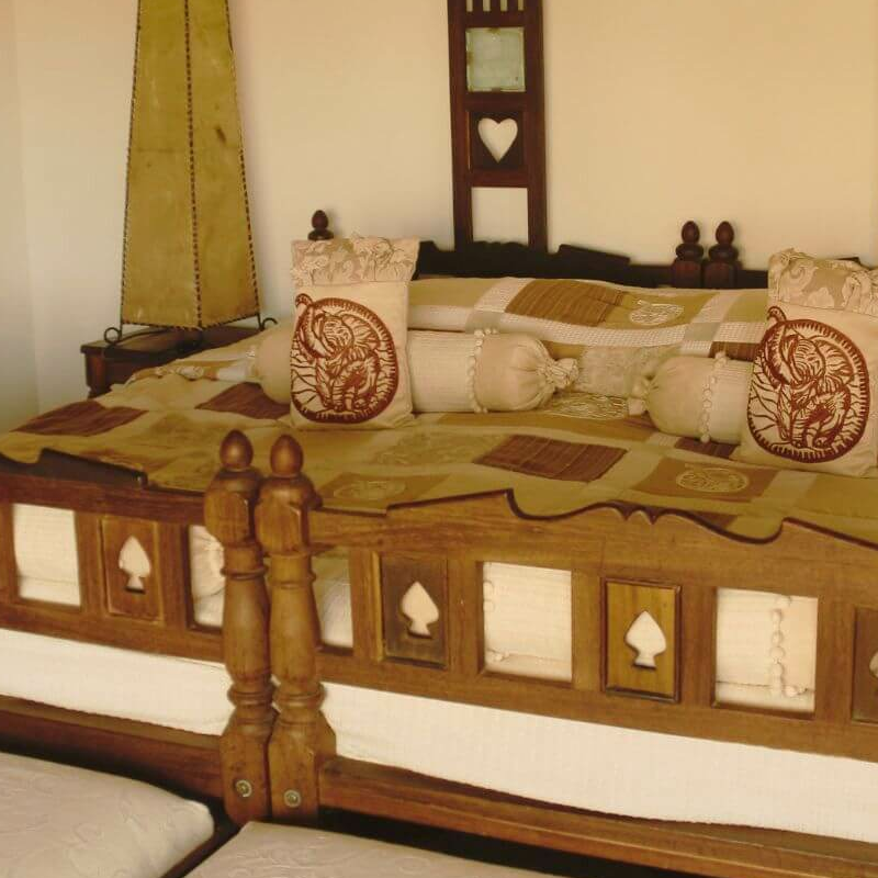 Hatari Lodge