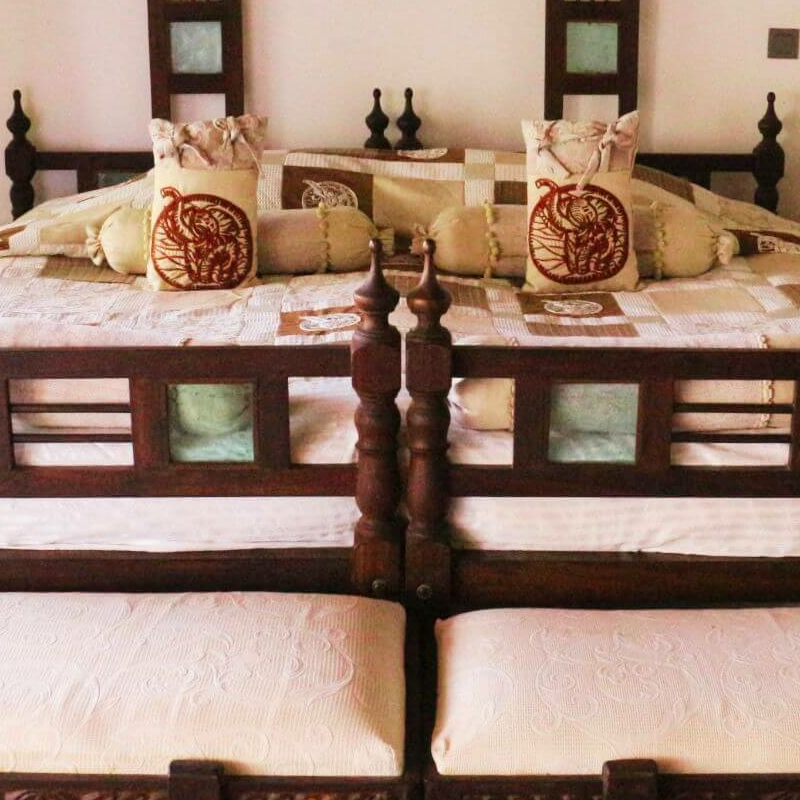 Hatari Lodge