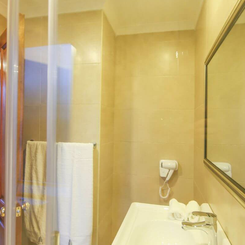Hotel No 5