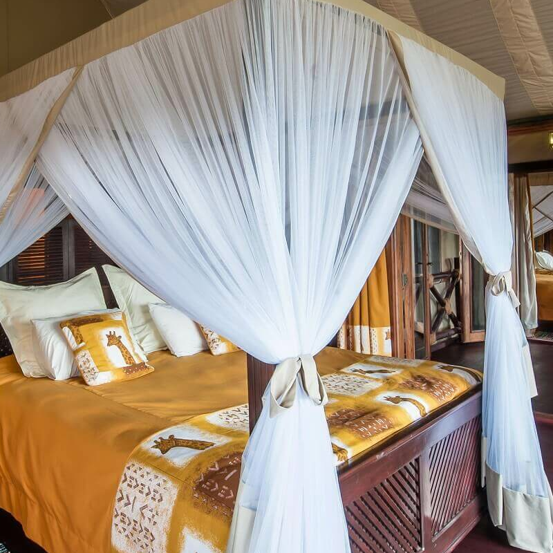 Lake Ndutu Luxury Lodge