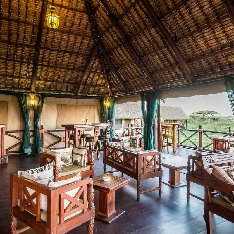 Lake Ndutu Luxury Lodge