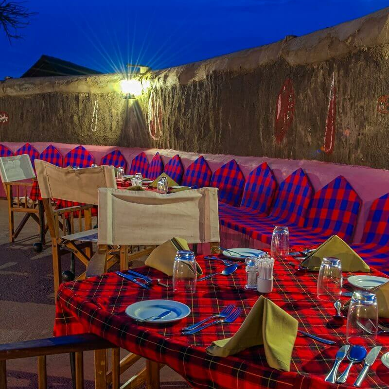 Lake Ndutu Luxury Lodge