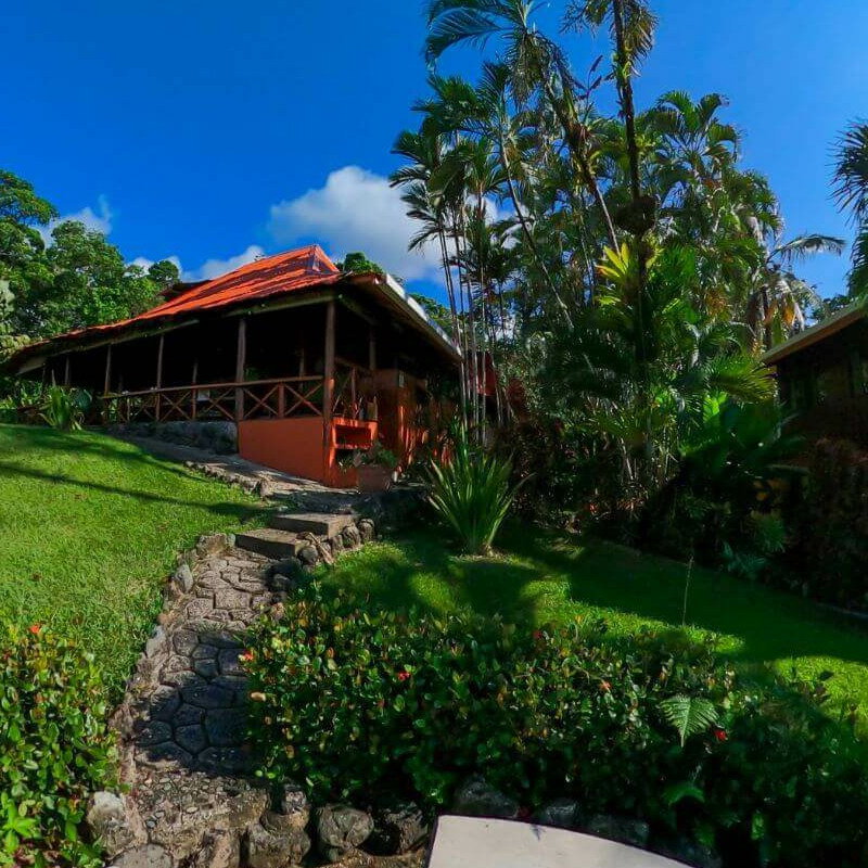 Las Caletas Lodge