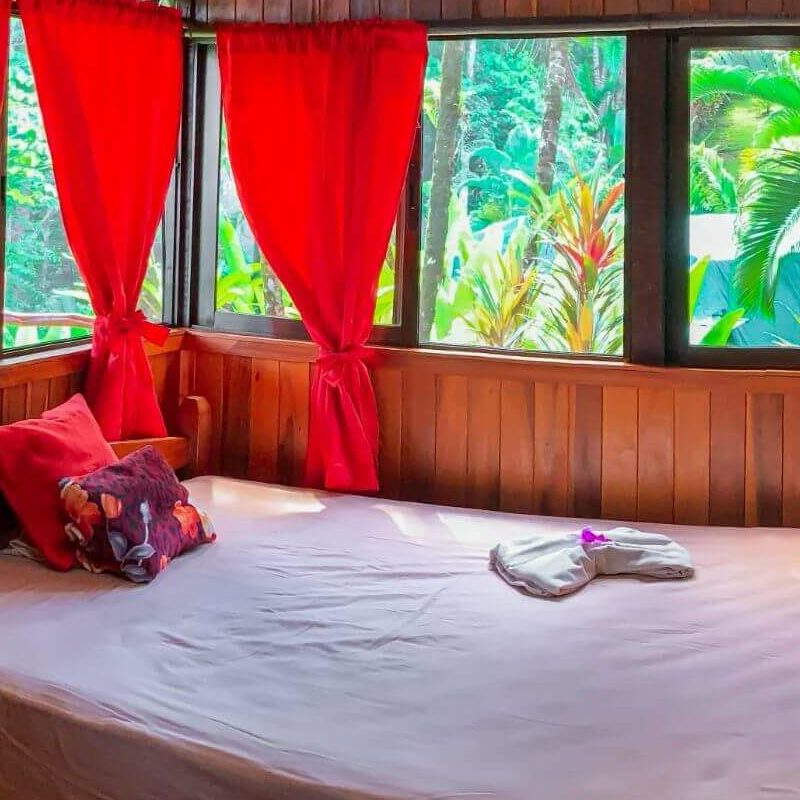 Las Caletas Lodge
