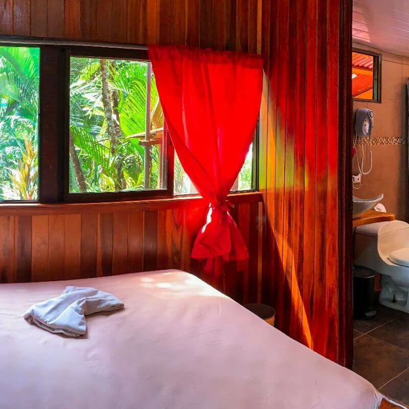 Las Caletas Lodge