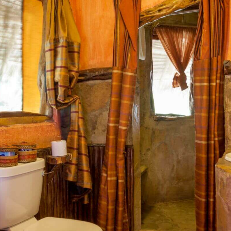 Lions Bluff Lodge