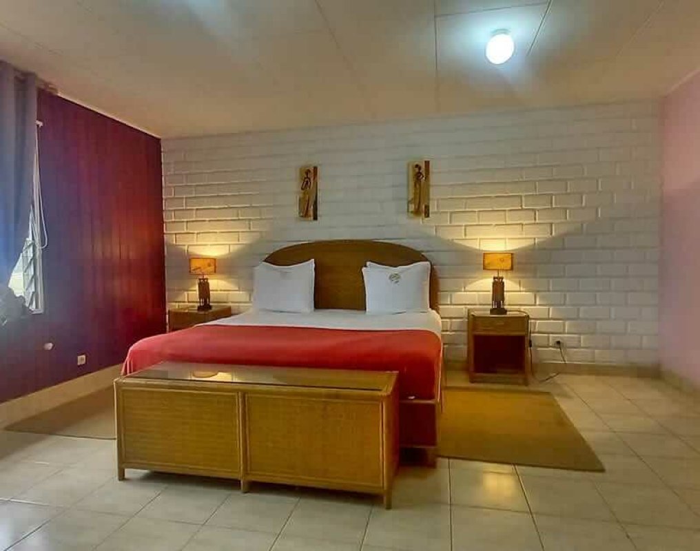 Lope Hotel