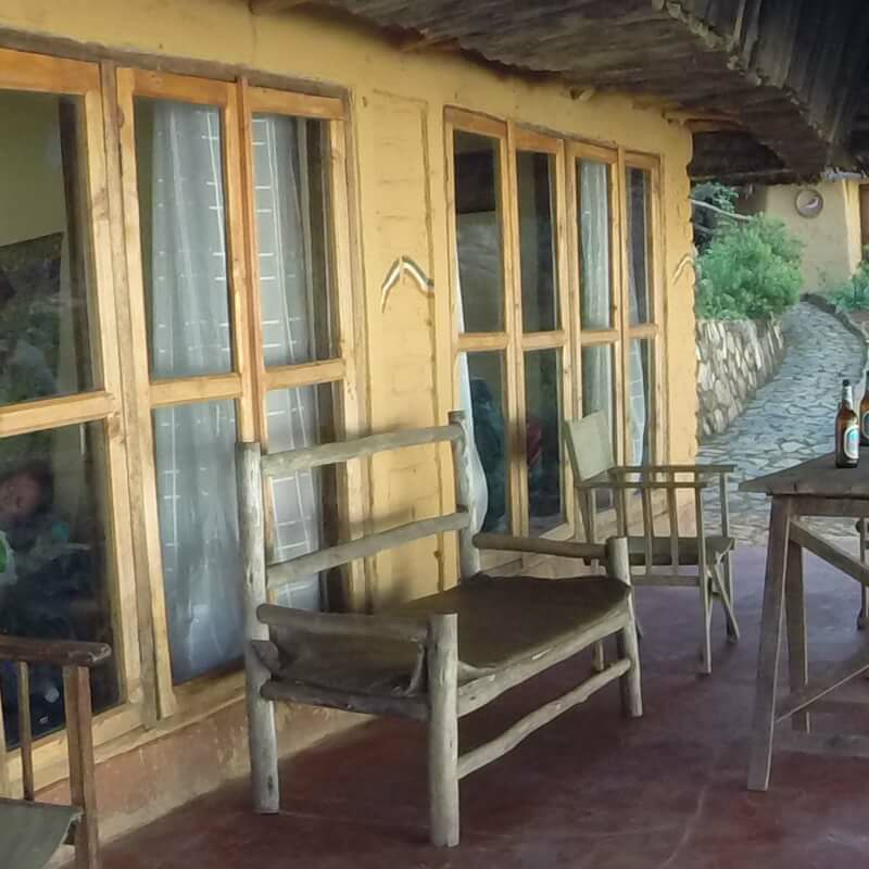 Mambo Cliff Inn