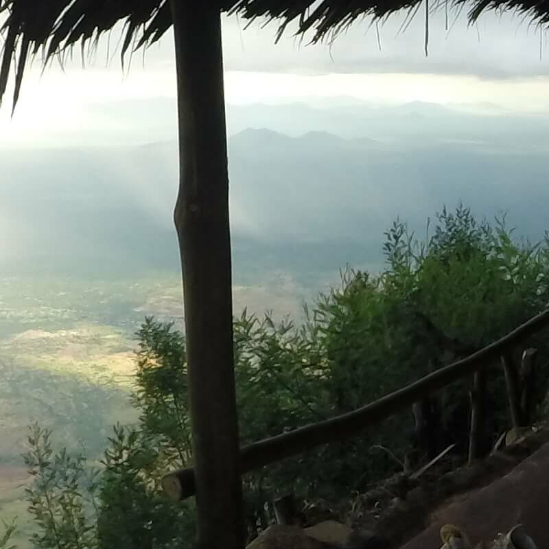 Mambo Cliff Inn