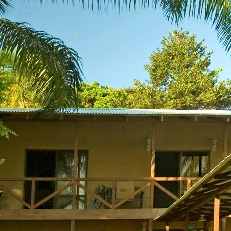 Manatus Hotel