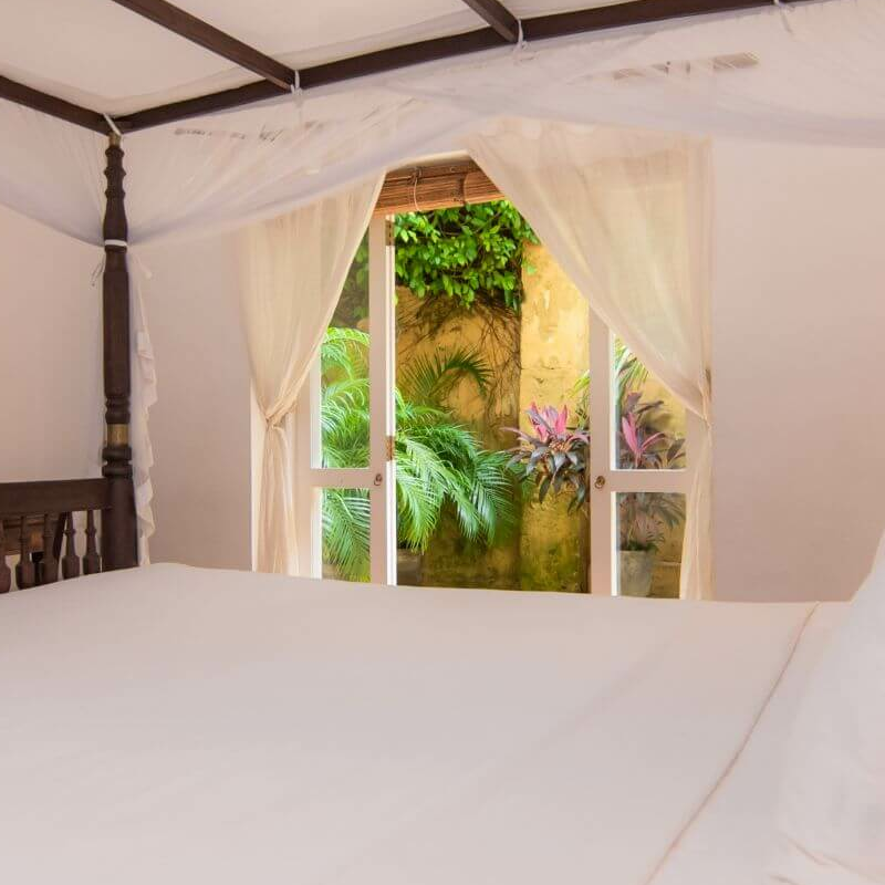 Mango House