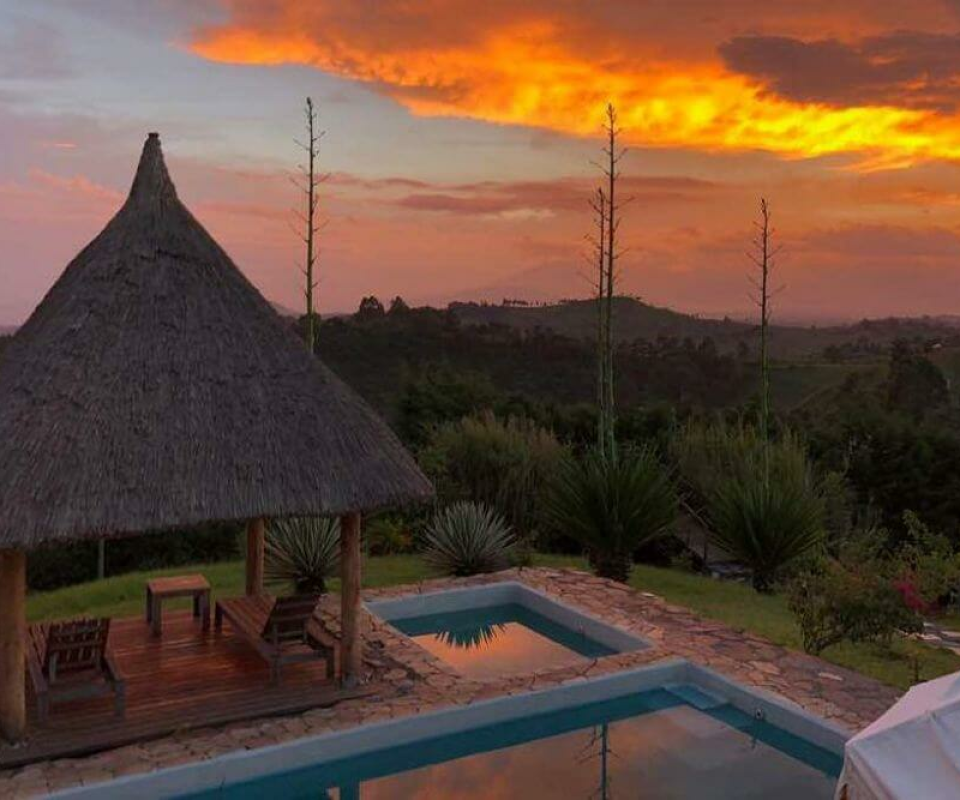 Papaya Lake Lodge