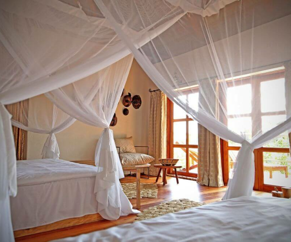 Papaya Lake Lodge