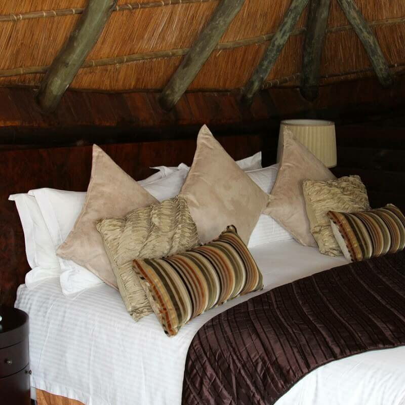 Serena Mivumo River Lodge