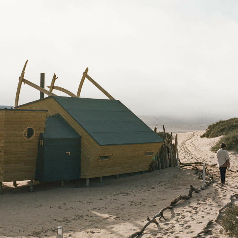 Shipwreck Lodge