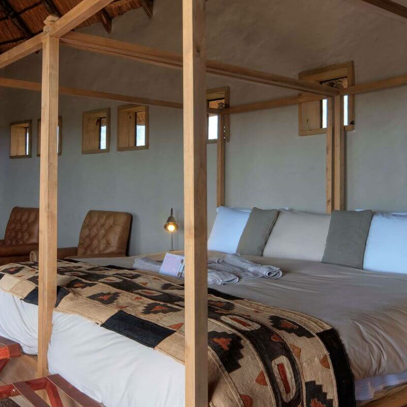 Tau Pan Camp