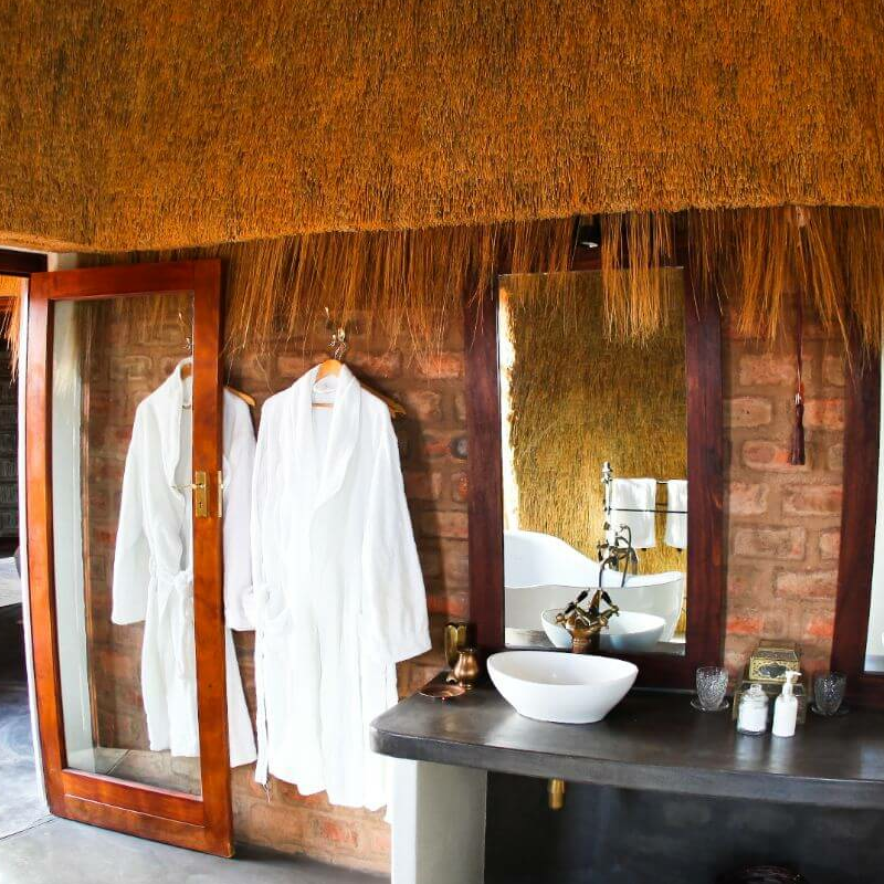 We Kebi Safari Lodge