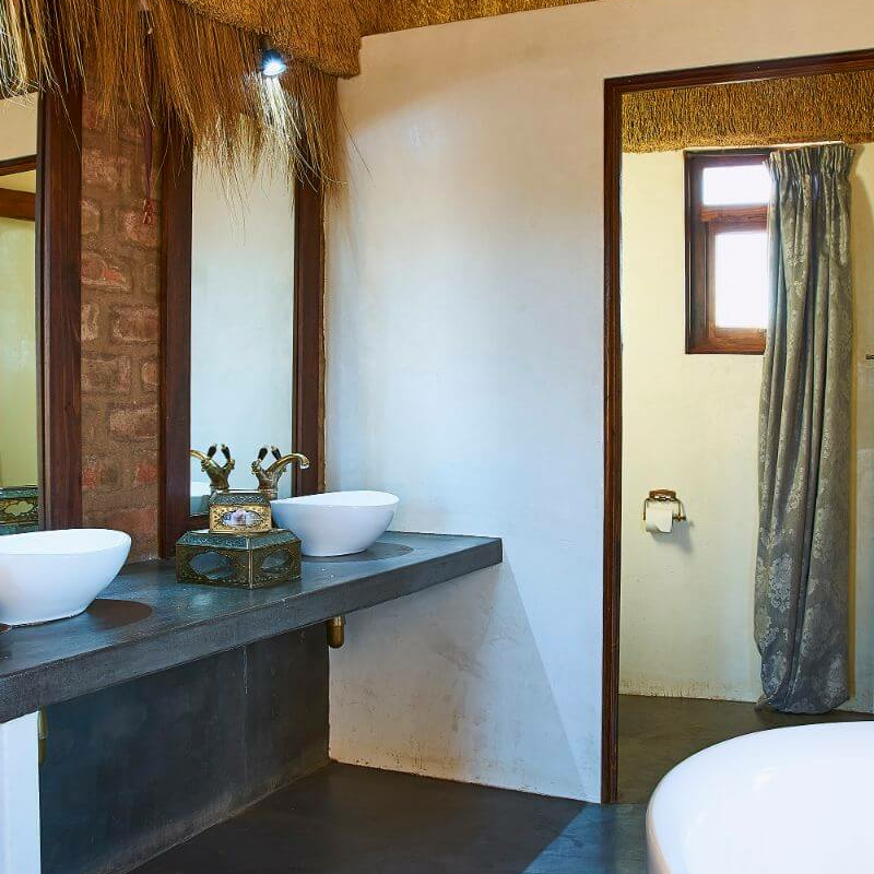 We Kebi Safari Lodge