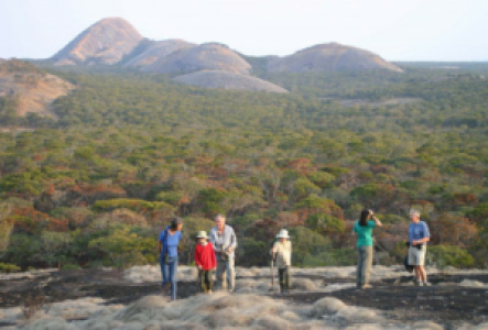 Wandern im Mutinondo Reservat