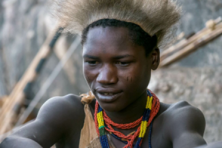 Serengeti Ndutu-Kälbung und die Buschmänner von Lake Eyasi image
