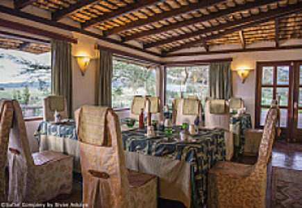 Hatari Lodge