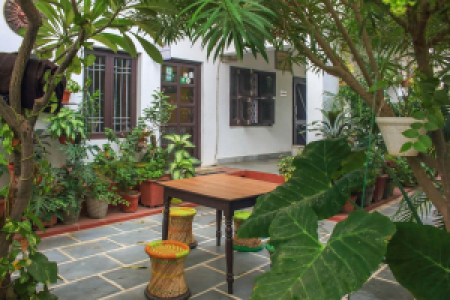 Iora Guesthouse