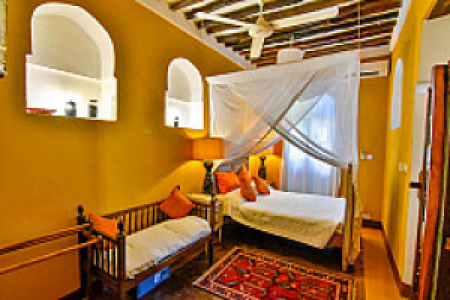 Kholle House