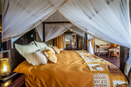 Lake Ndutu Luxury Lodge