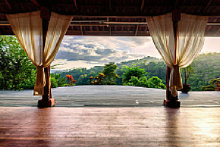 Luna Lodge