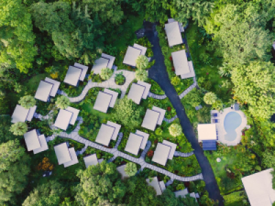Noahs Forest Lodge