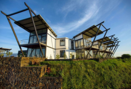 Pikaia Lodge